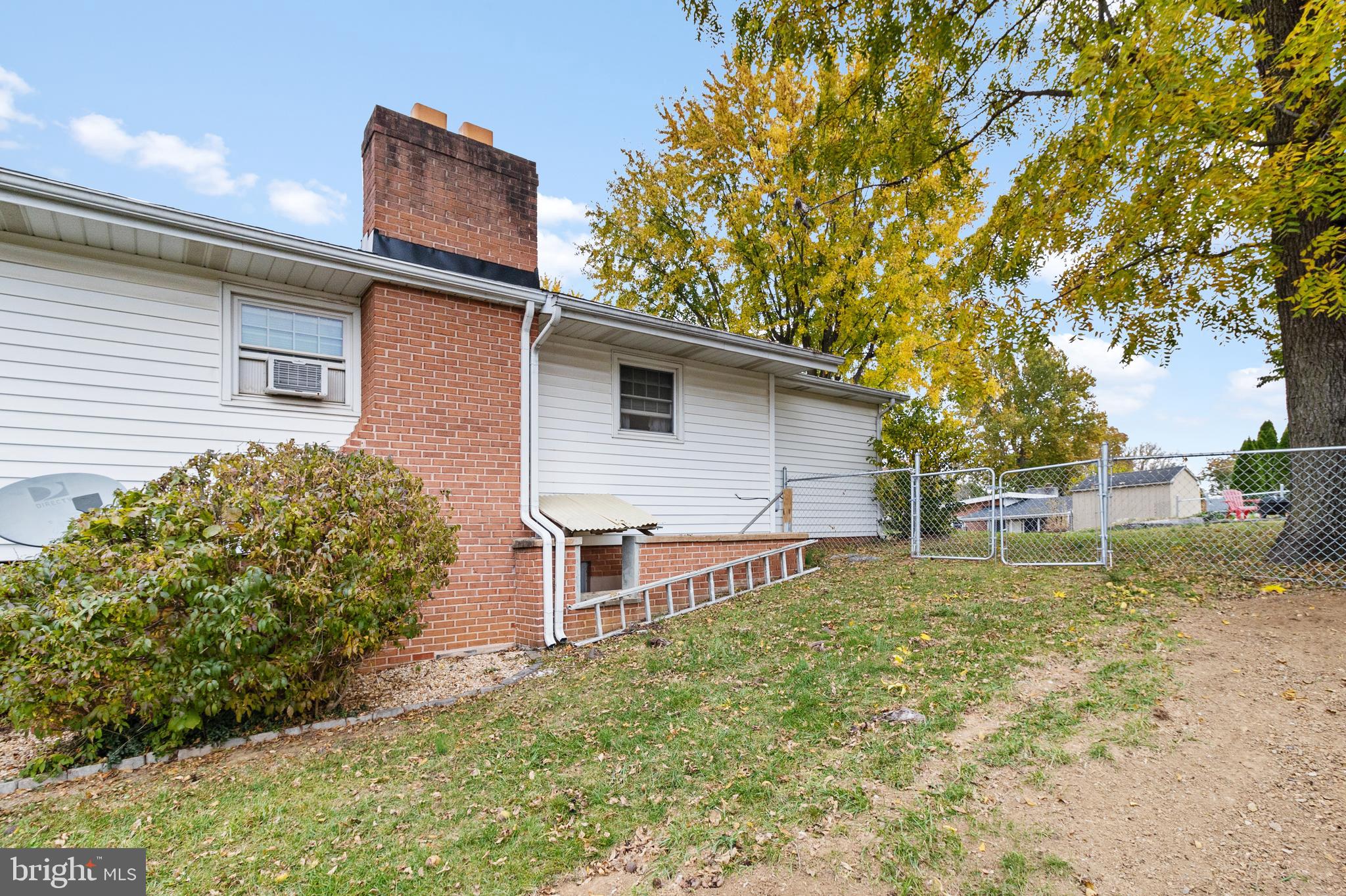 PIKEVIEW ACRES WEST - Residential