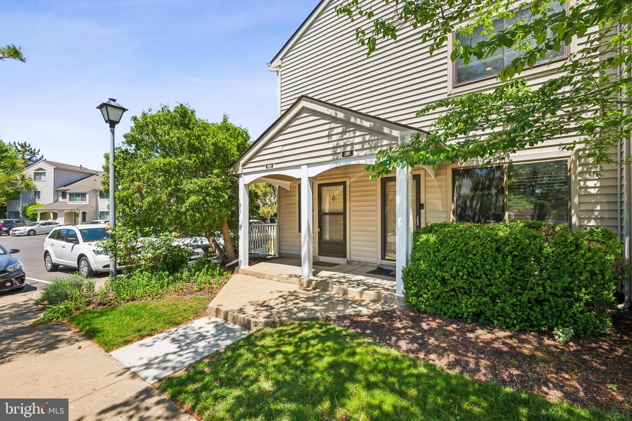 502 GREGORYS WAY