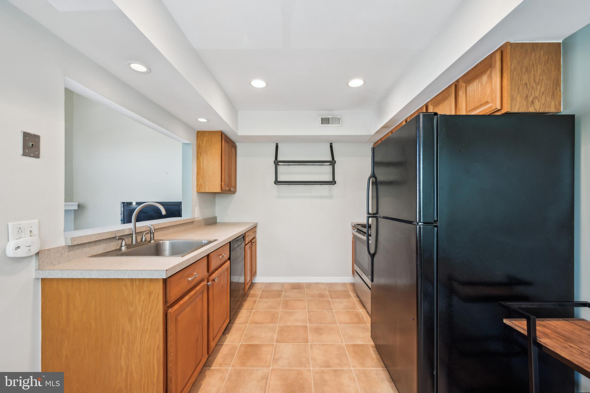 502 GREGORYS WAY