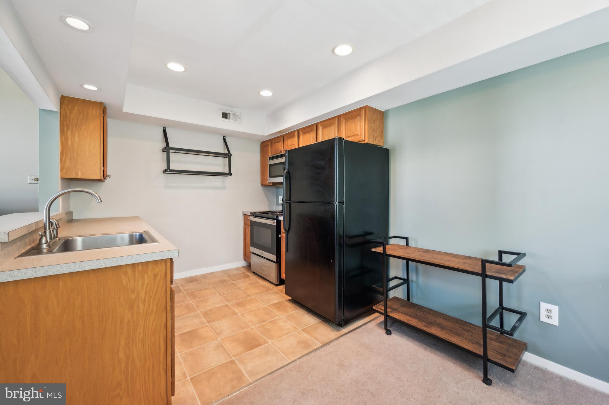 502 GREGORYS WAY