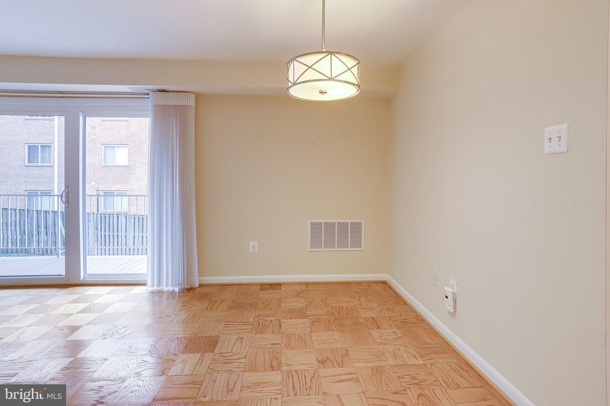 BALMORAL - Residential Lease