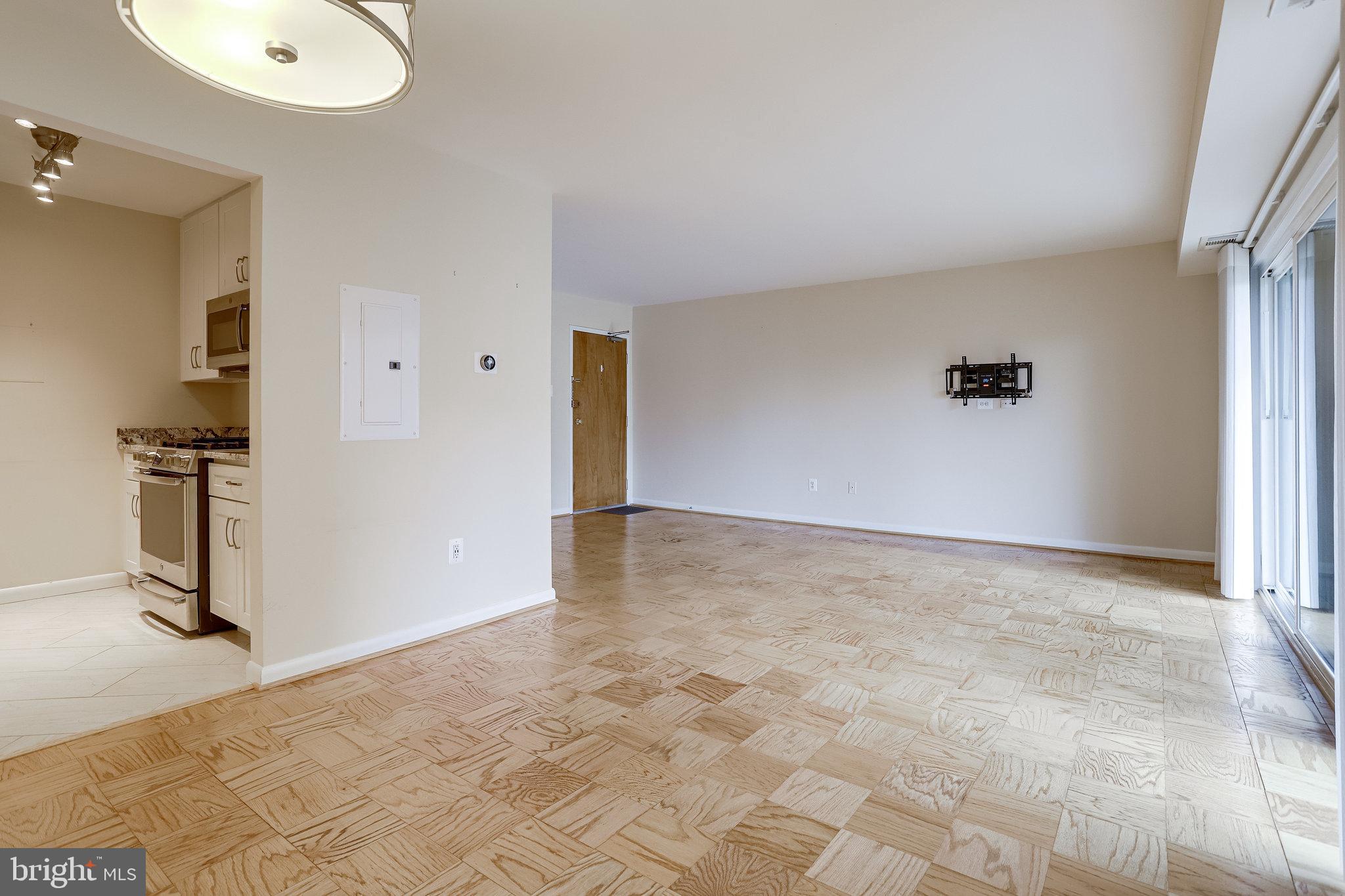 BALMORAL - Residential Lease