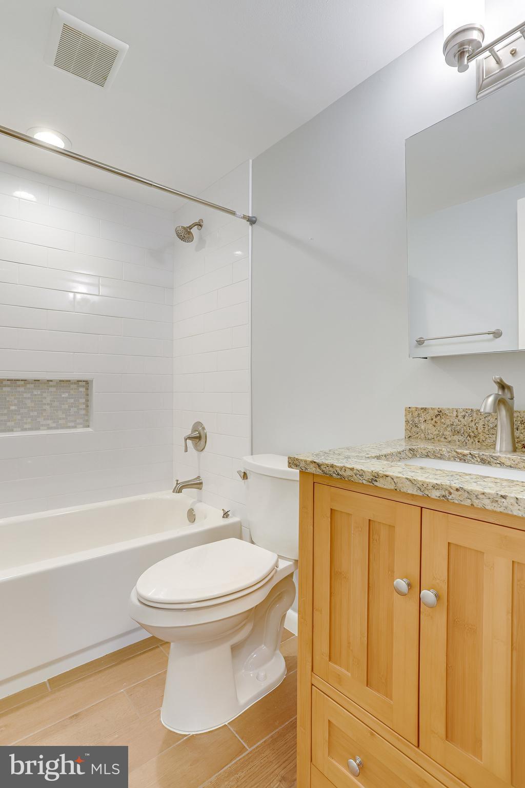 BALMORAL - Residential Lease