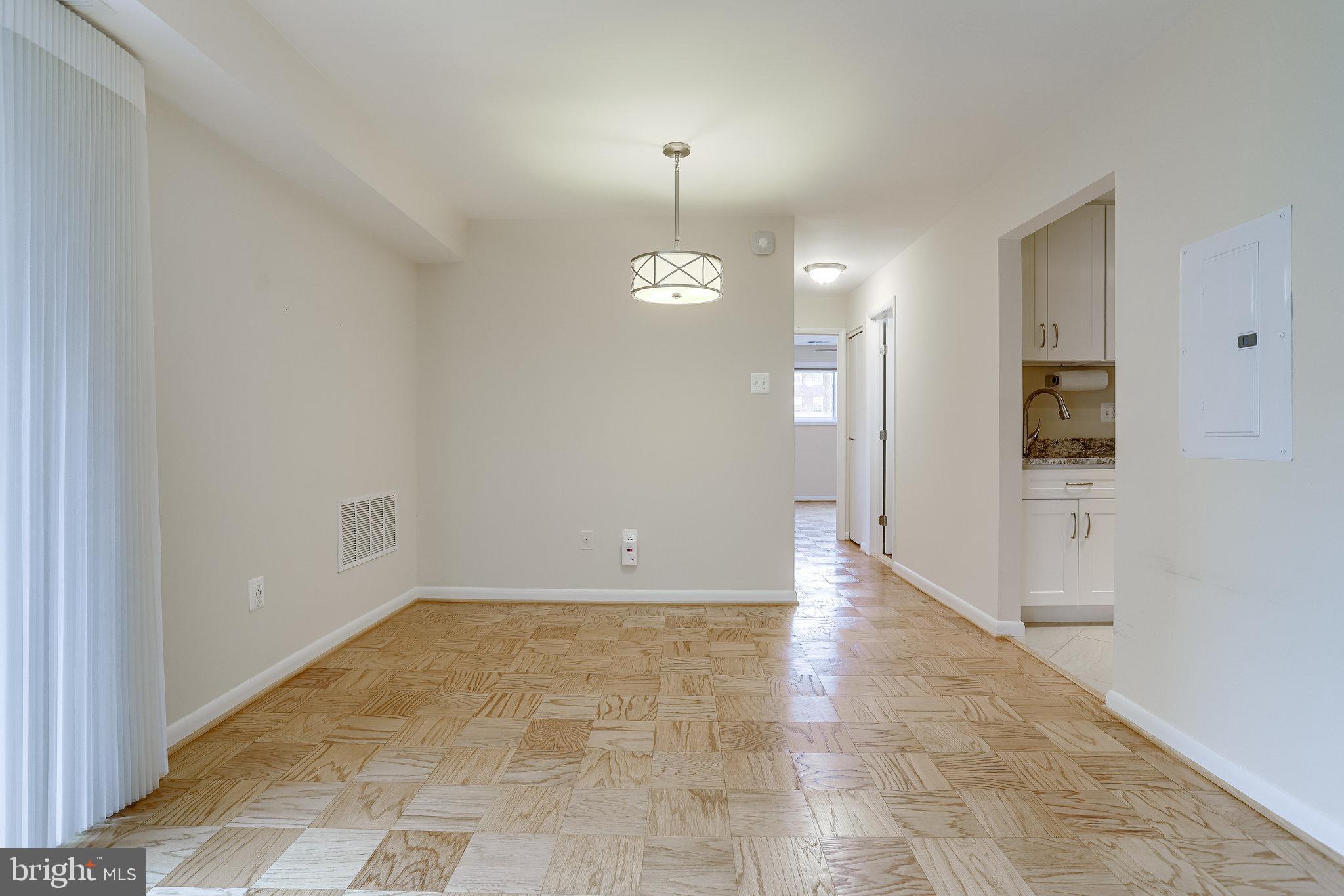 BALMORAL - Residential Lease