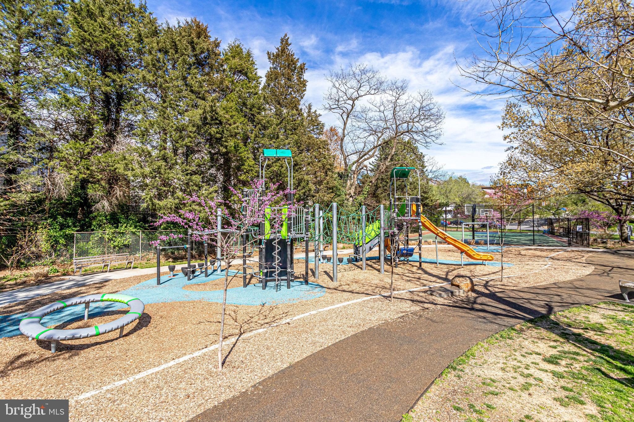 BALMORAL - Residential Lease