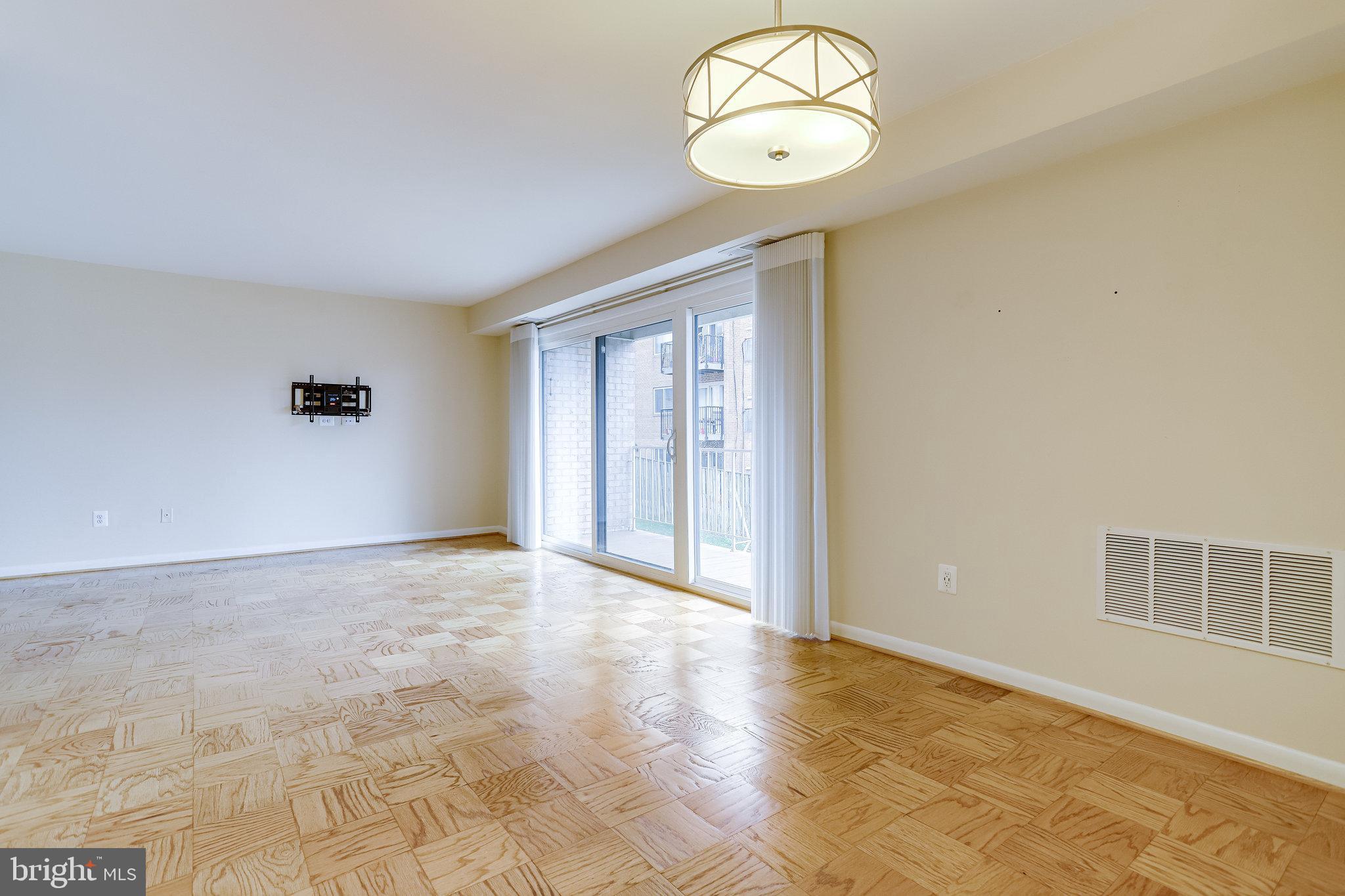 BALMORAL - Residential Lease