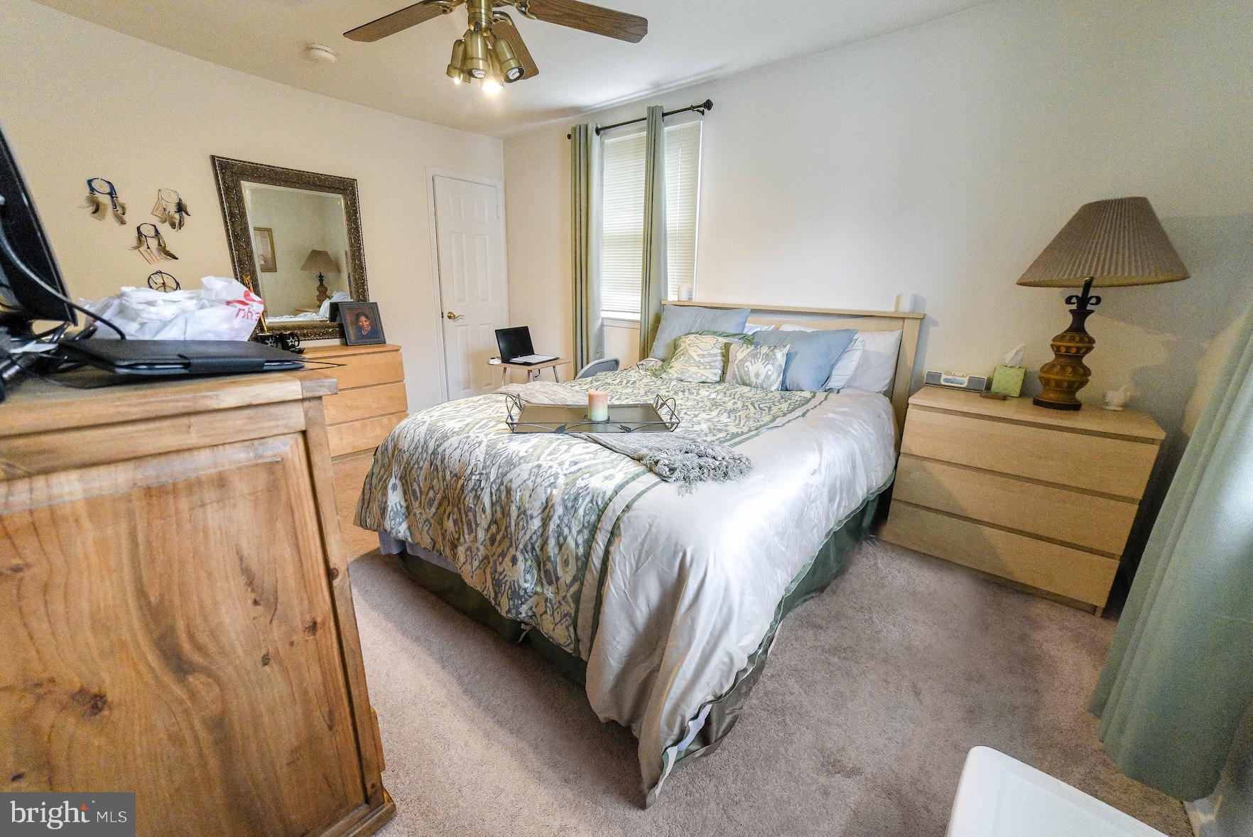 HAMPSHIRE - Residential