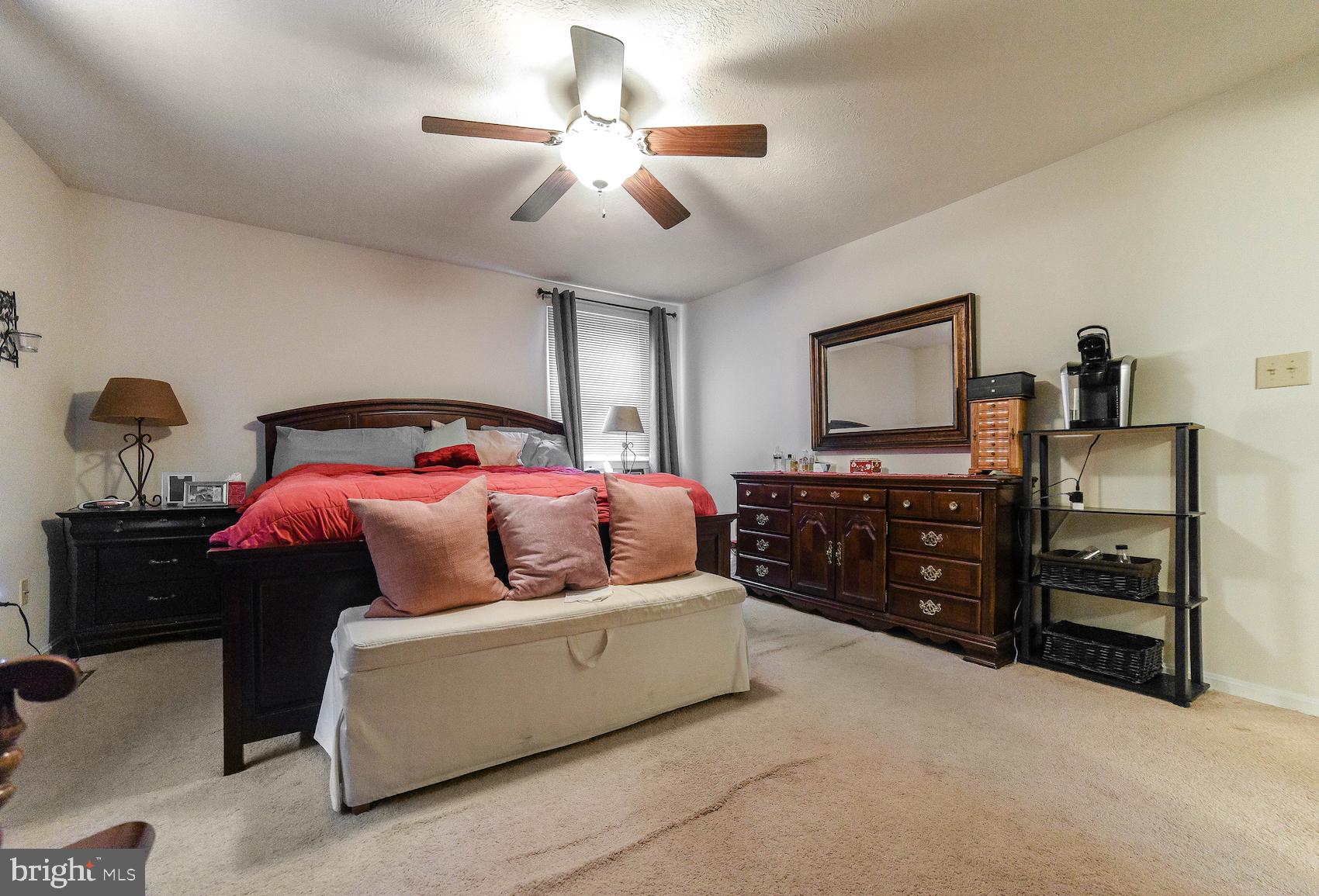 HAMPSHIRE - Residential