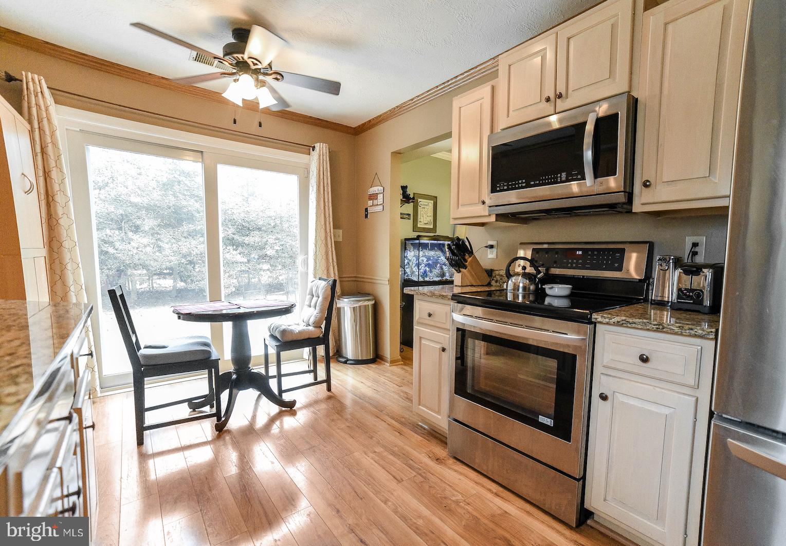 HAMPSHIRE - Residential