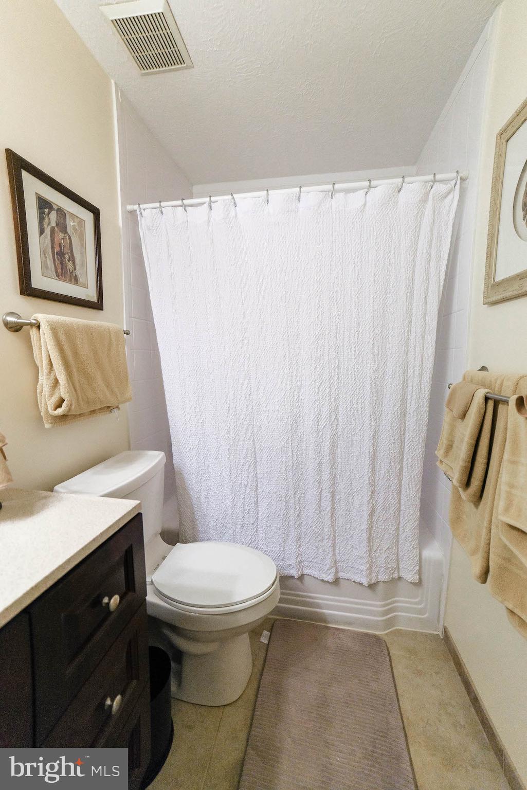 HAMPSHIRE - Residential