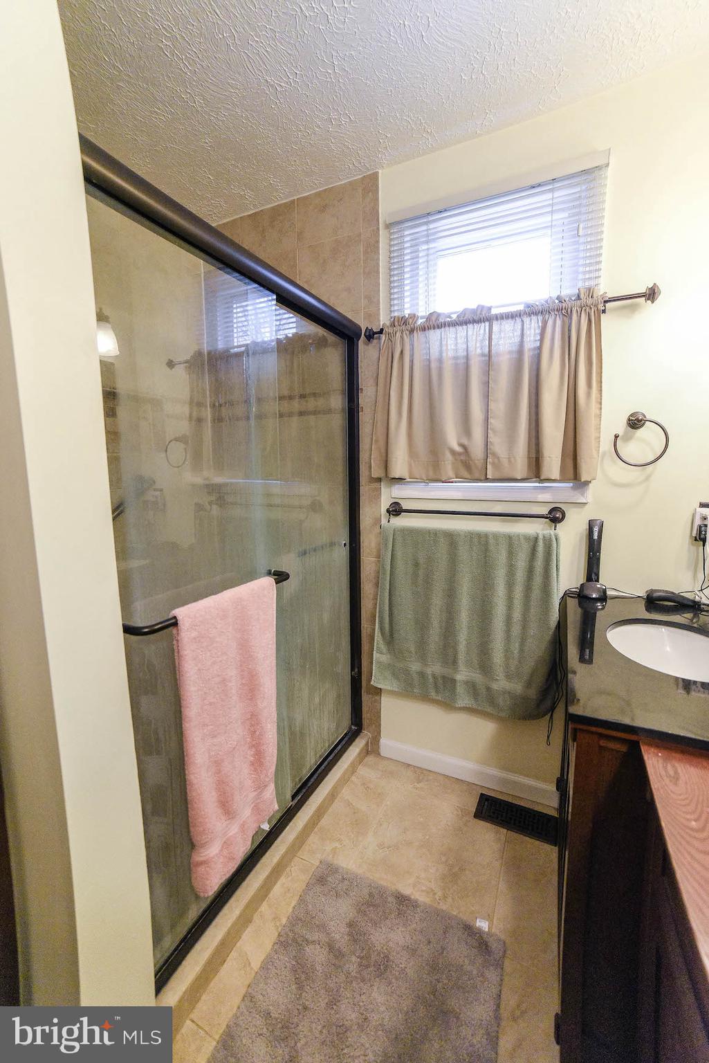 HAMPSHIRE - Residential