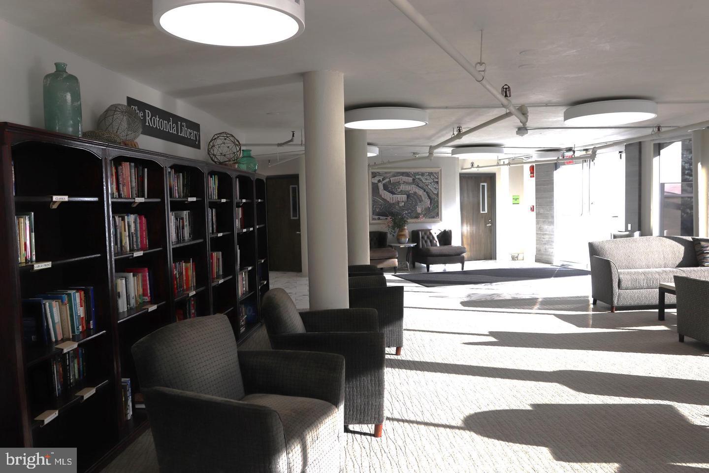 ROTONDA - Residential Lease