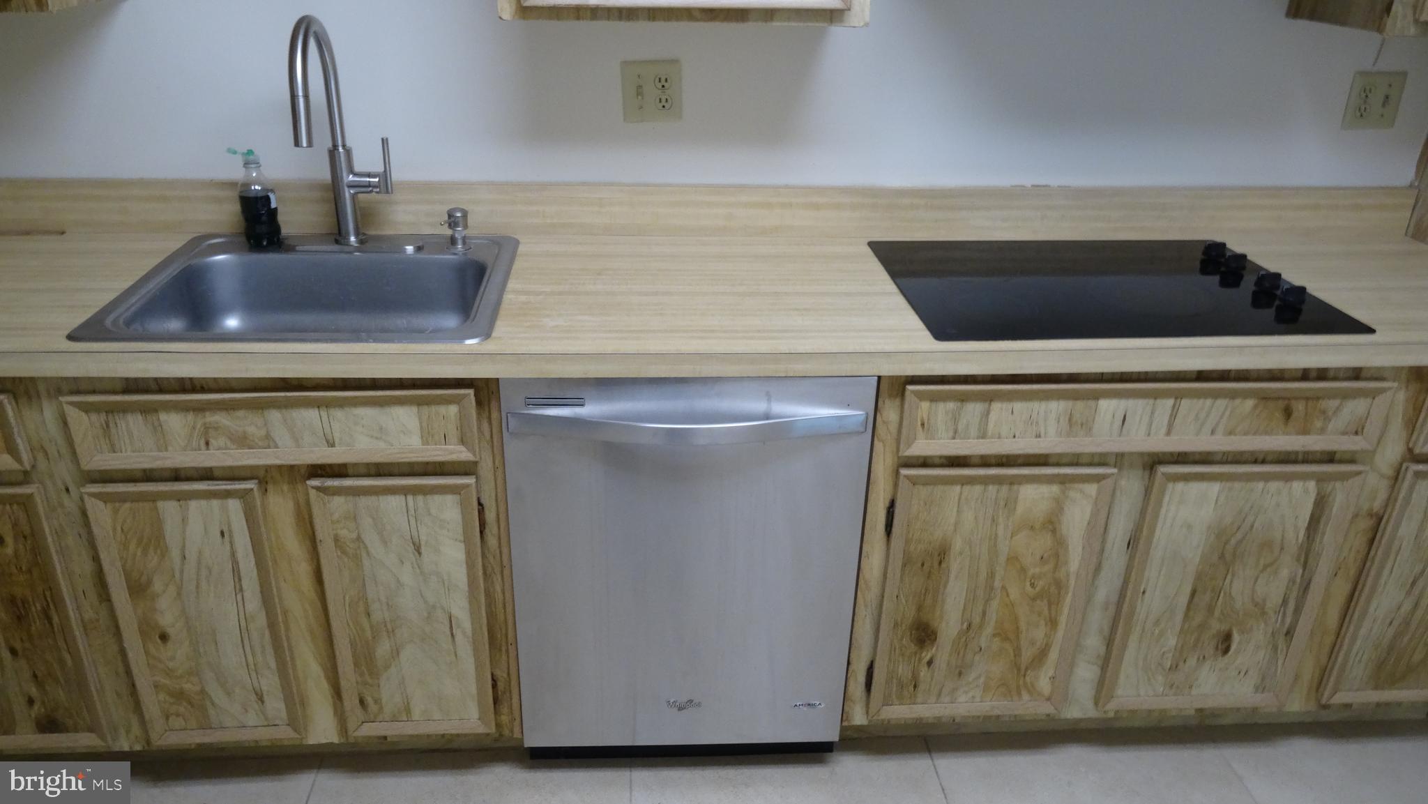 ROTONDA - Residential Lease