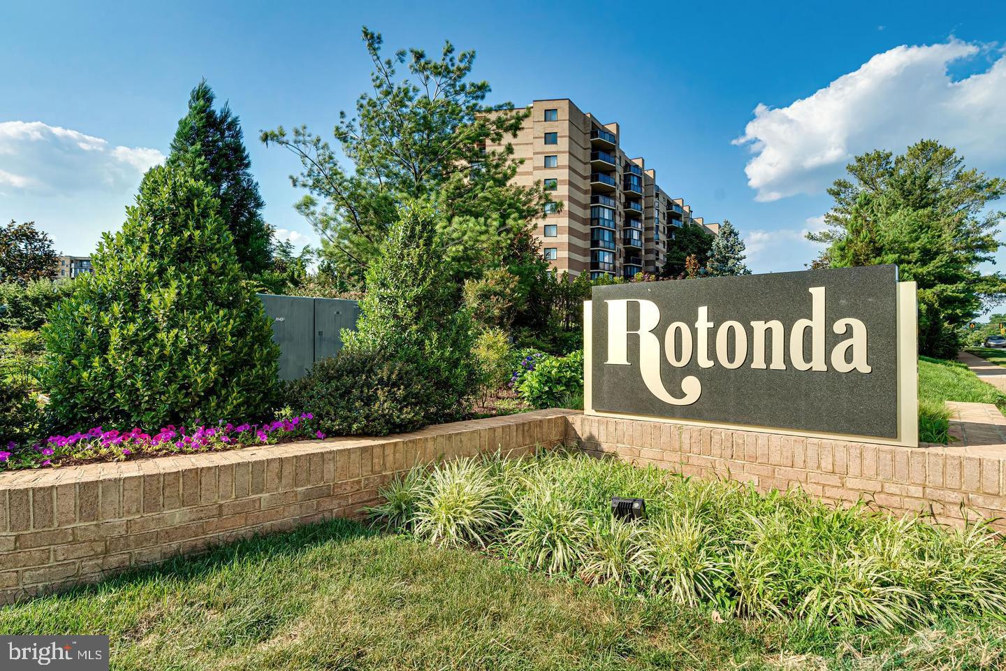 ROTONDA - Residential Lease