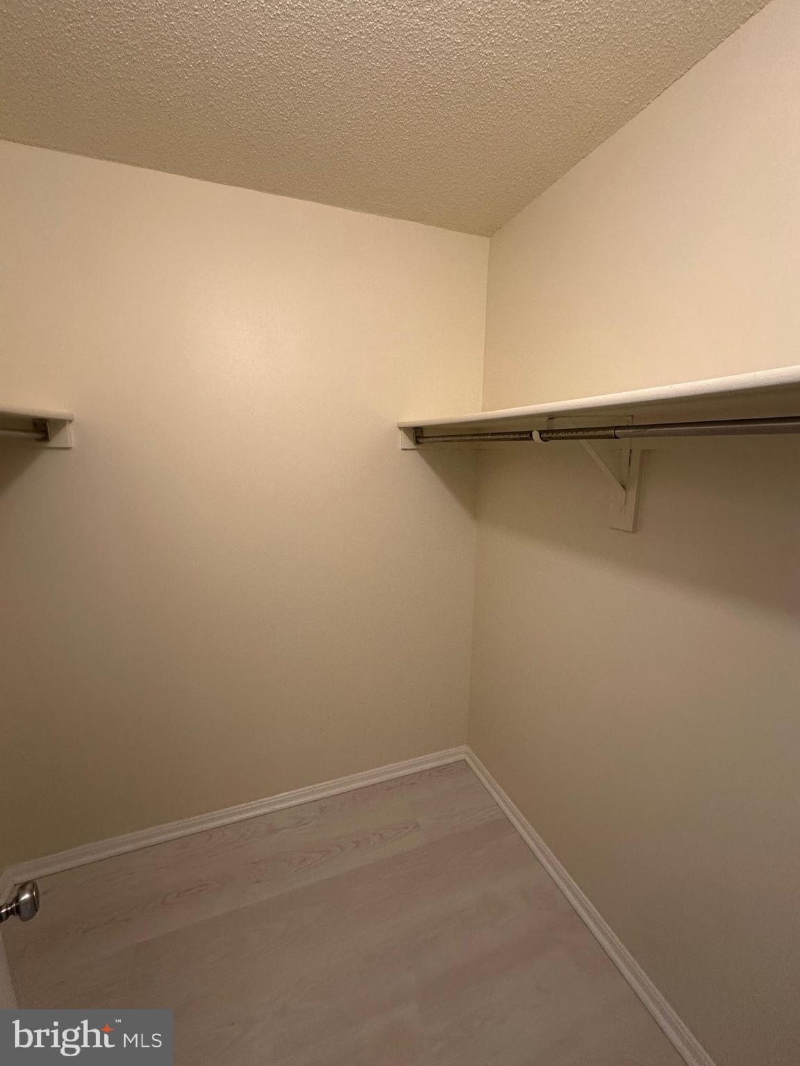 ROTONDA - Residential Lease