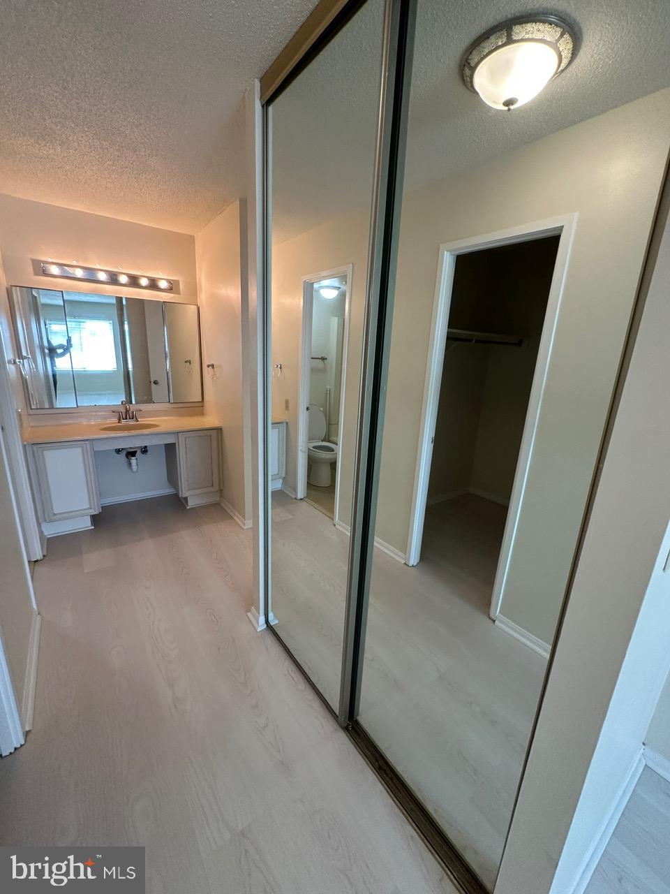 ROTONDA - Residential Lease