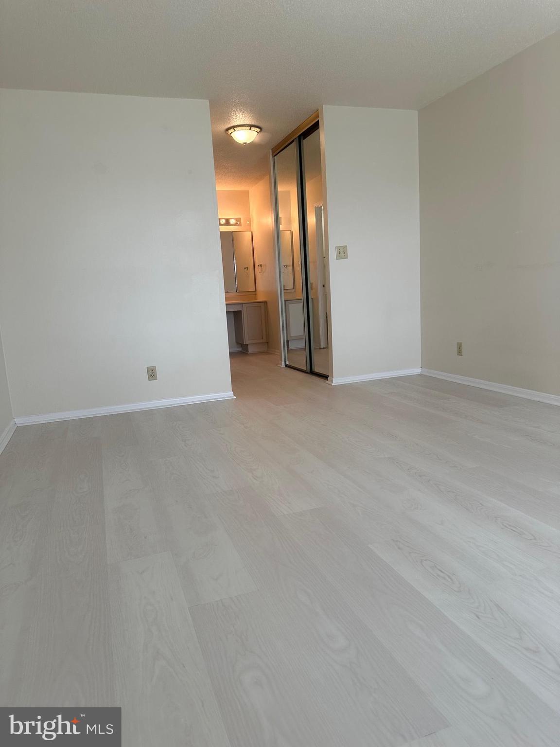 ROTONDA - Residential Lease