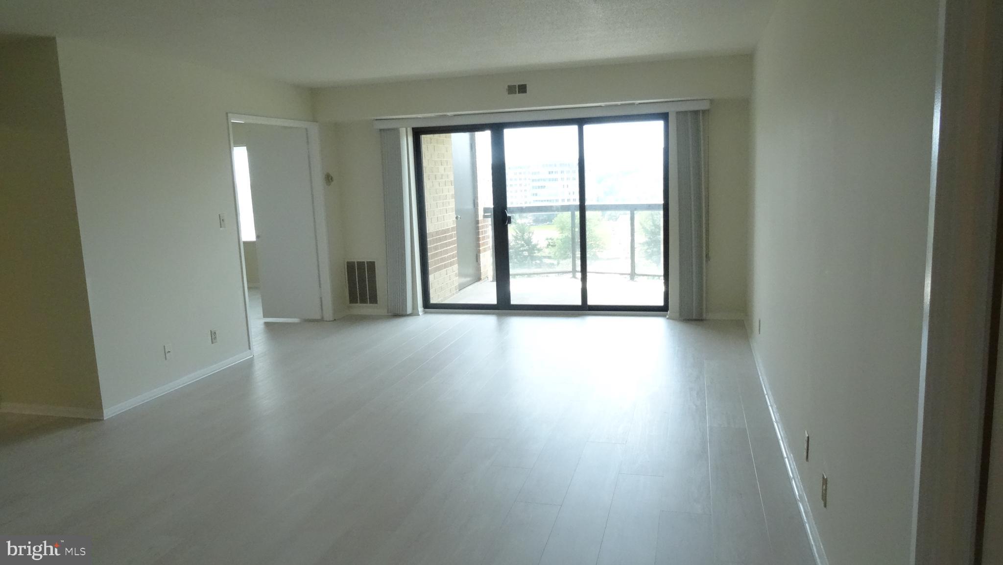 ROTONDA - Residential Lease