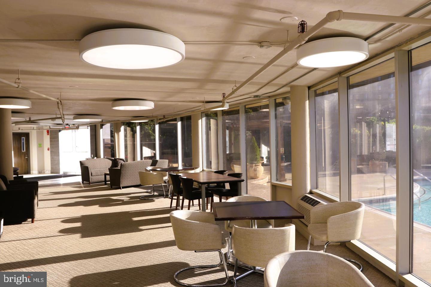 ROTONDA - Residential Lease