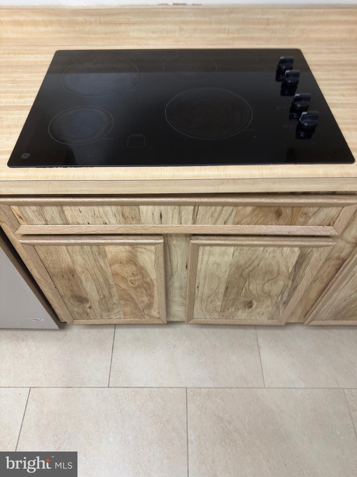 ROTONDA - Residential Lease