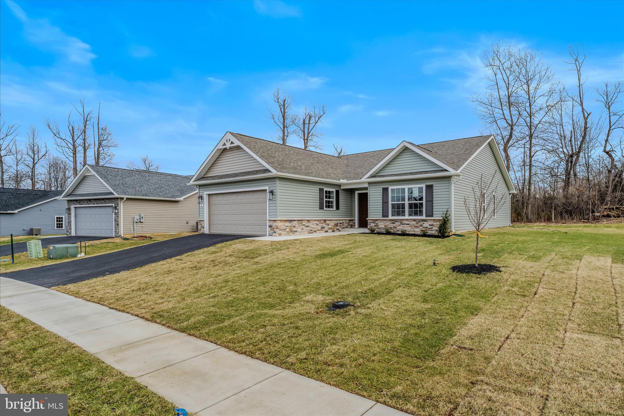 THE LAKES AT MARTINSBURG - Residential