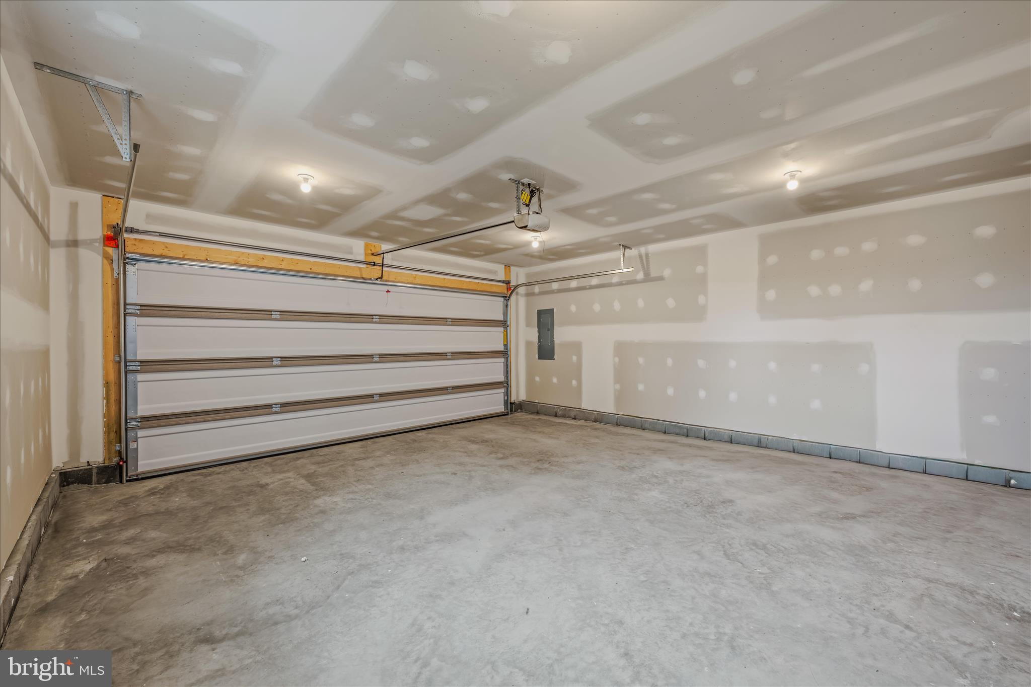 THE LAKES AT MARTINSBURG - Residential