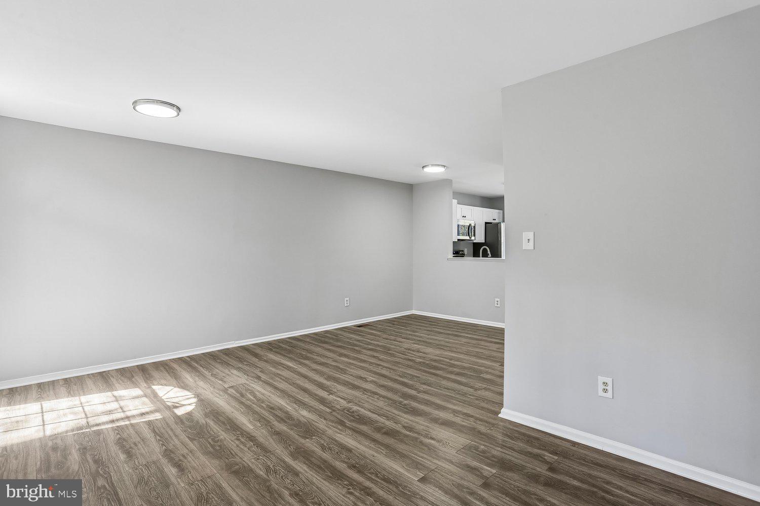 GUNNERS LAKE VILLAGE - Residential