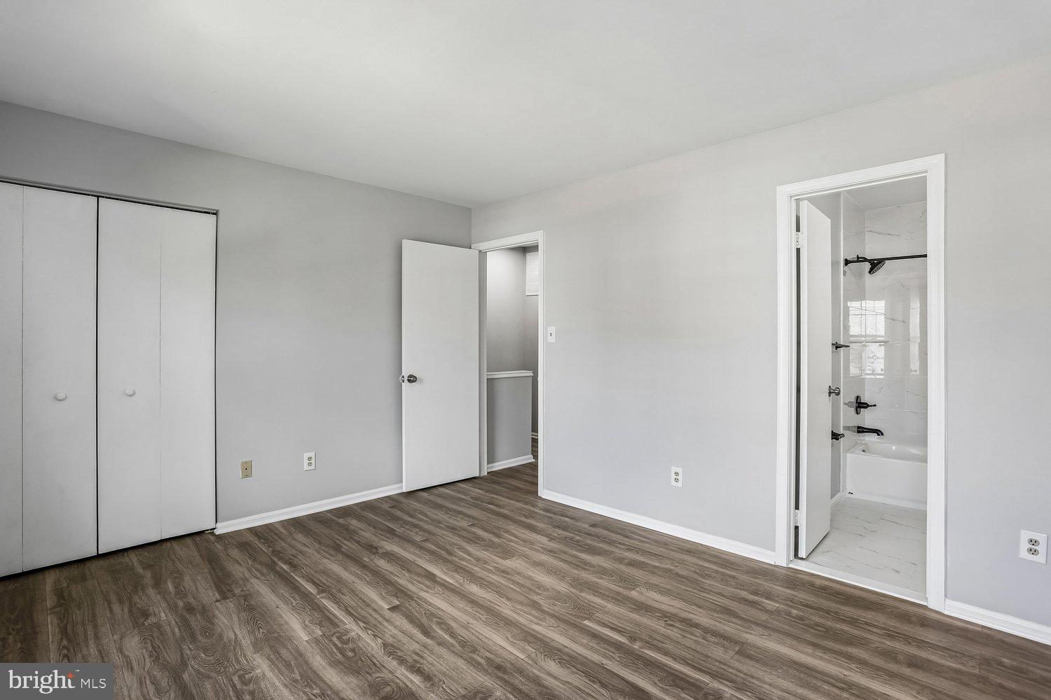 GUNNERS LAKE VILLAGE - Residential