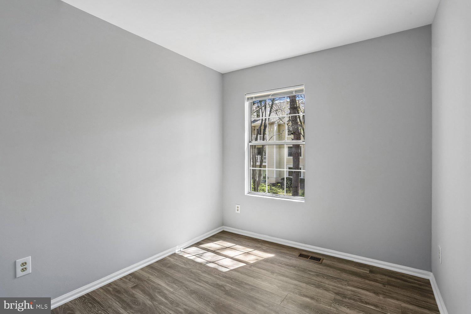 GUNNERS LAKE VILLAGE - Residential