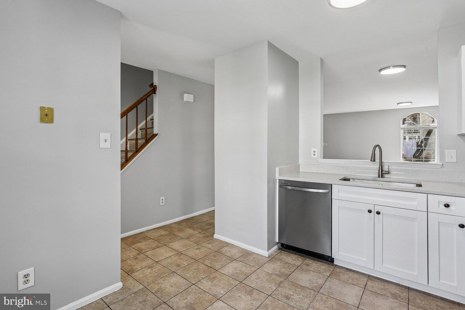 GUNNERS LAKE VILLAGE - Residential