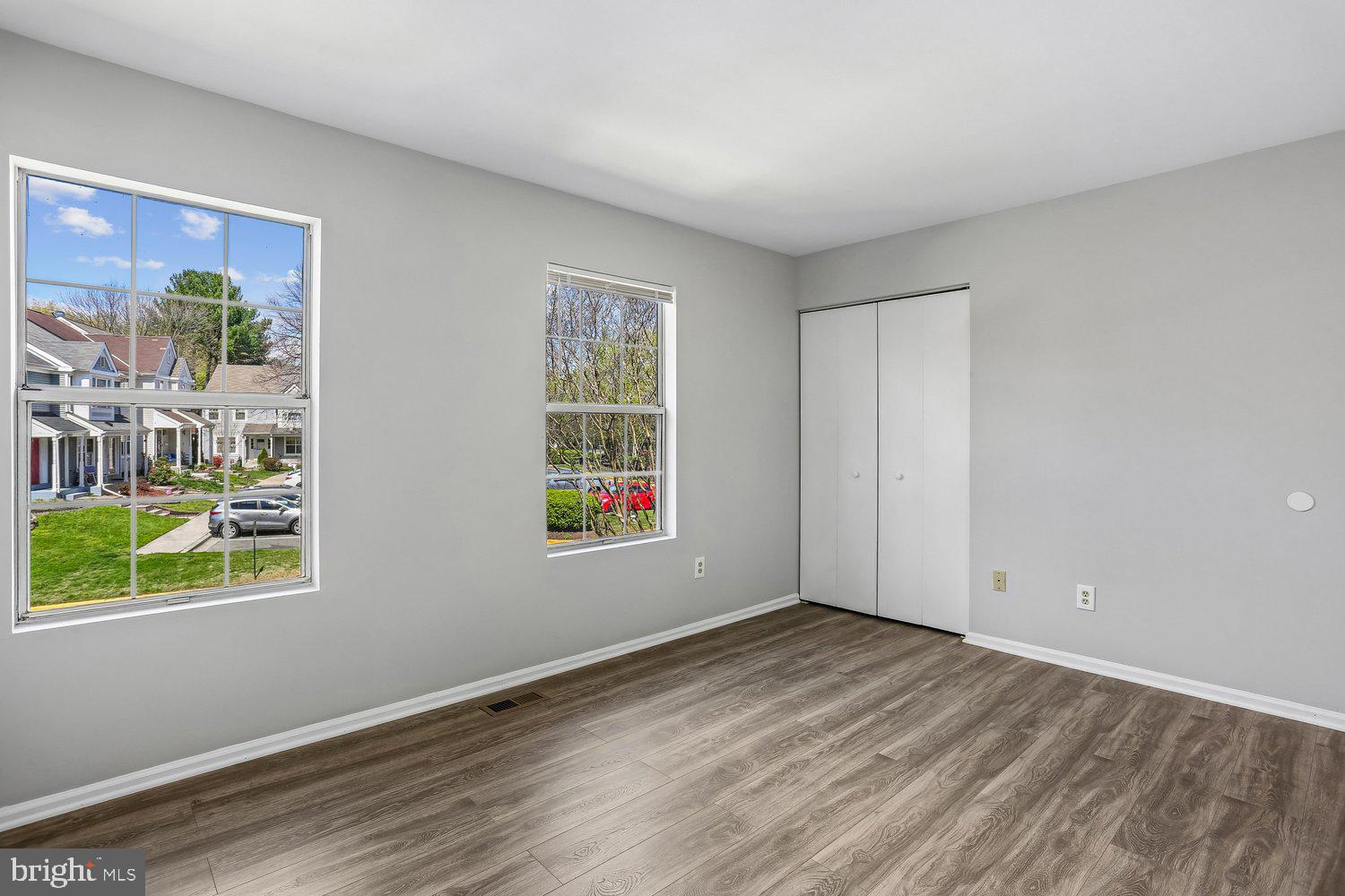 GUNNERS LAKE VILLAGE - Residential