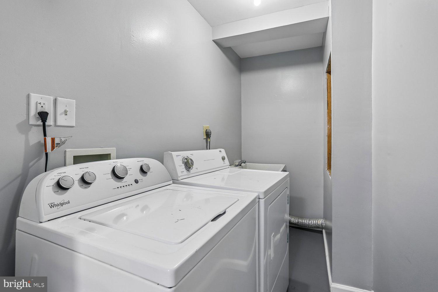 GUNNERS LAKE VILLAGE - Residential