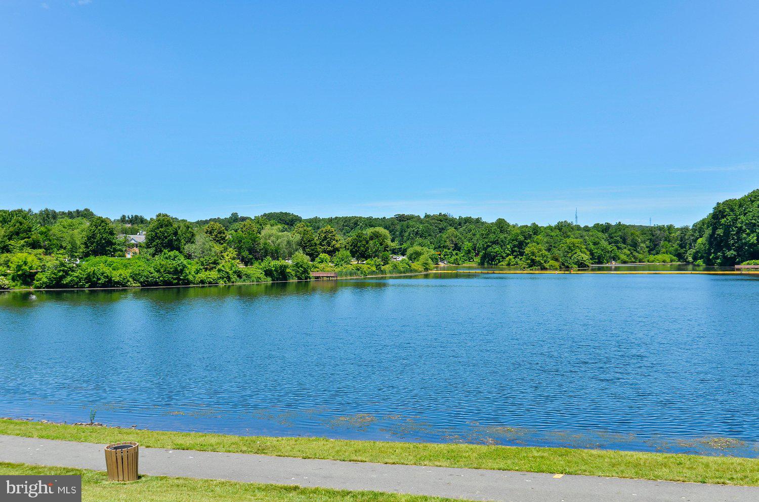 GUNNERS LAKE VILLAGE - Residential