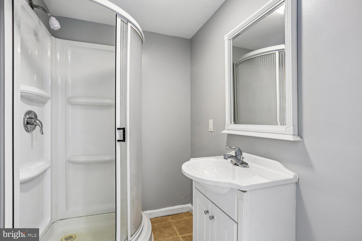 GUNNERS LAKE VILLAGE - Residential