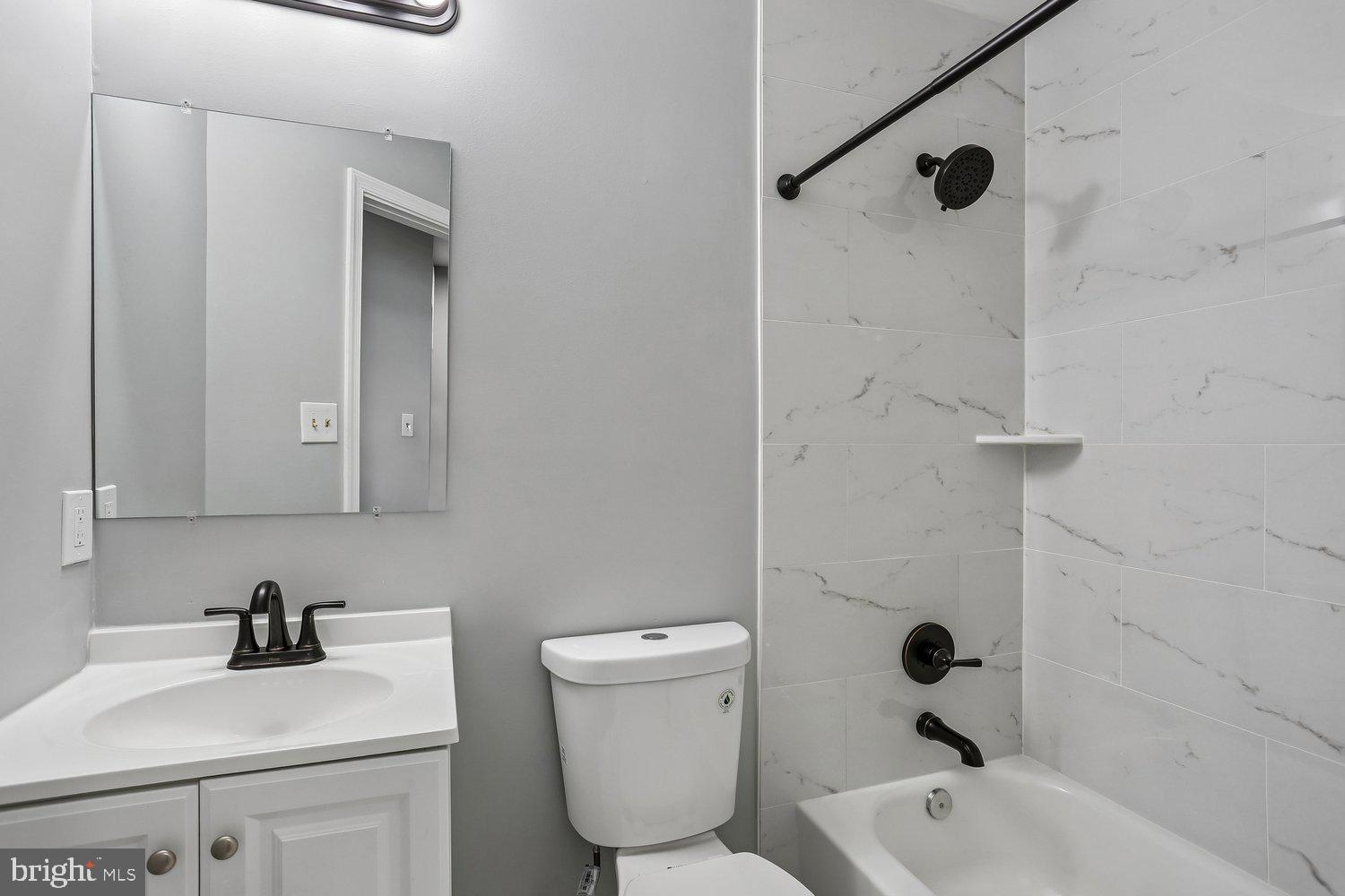 GUNNERS LAKE VILLAGE - Residential