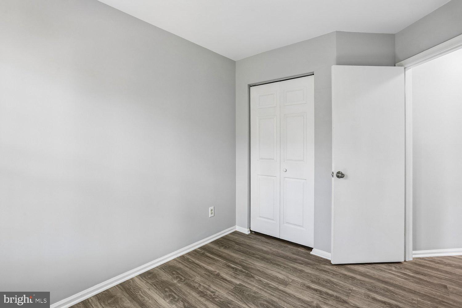 GUNNERS LAKE VILLAGE - Residential