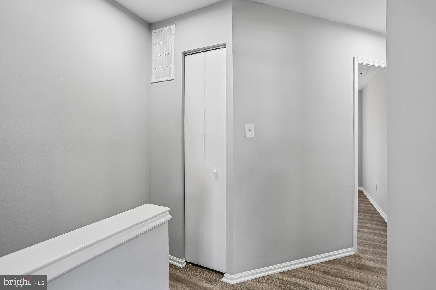 GUNNERS LAKE VILLAGE - Residential