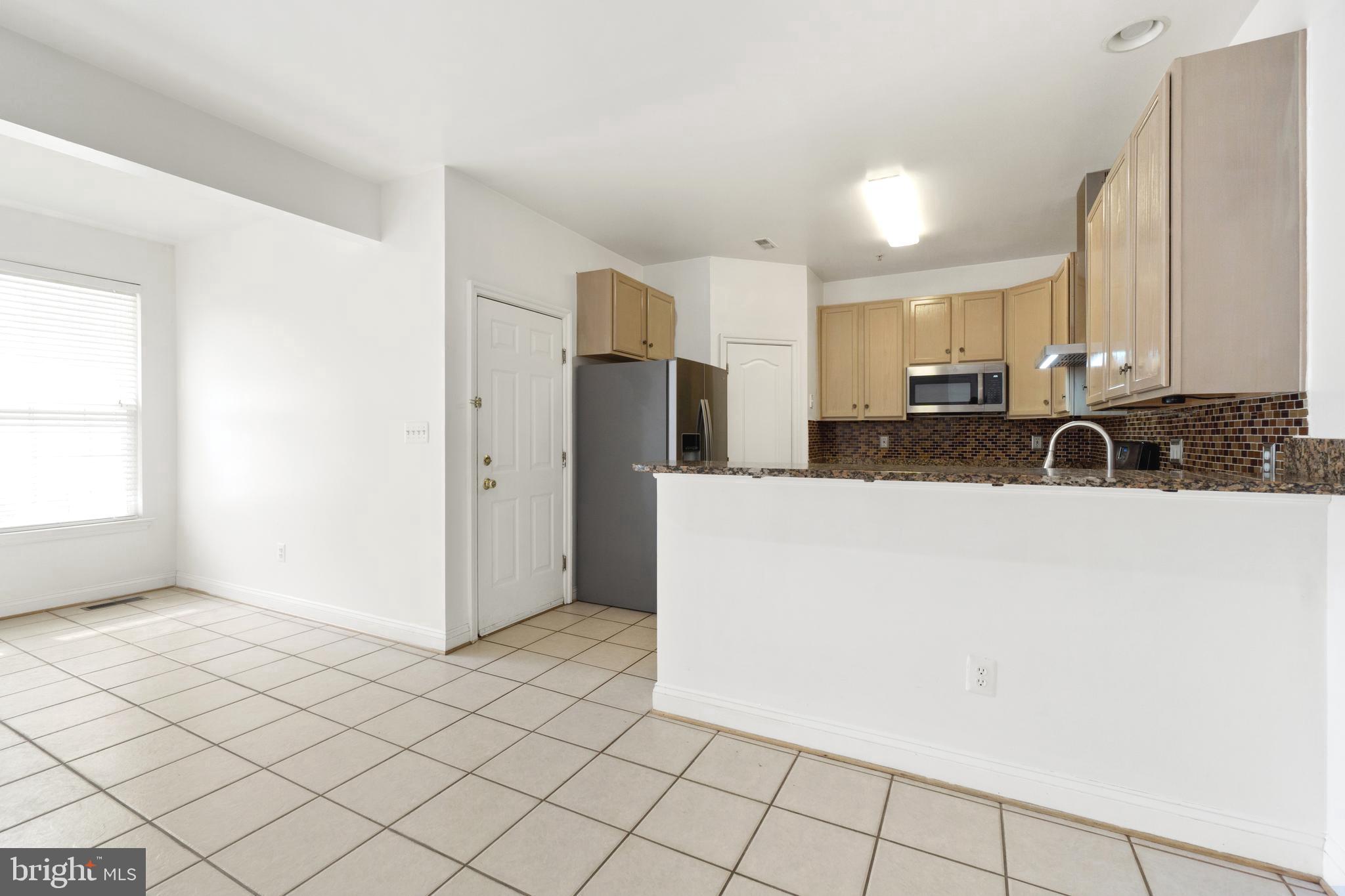 RIVER HILL - Residential Lease