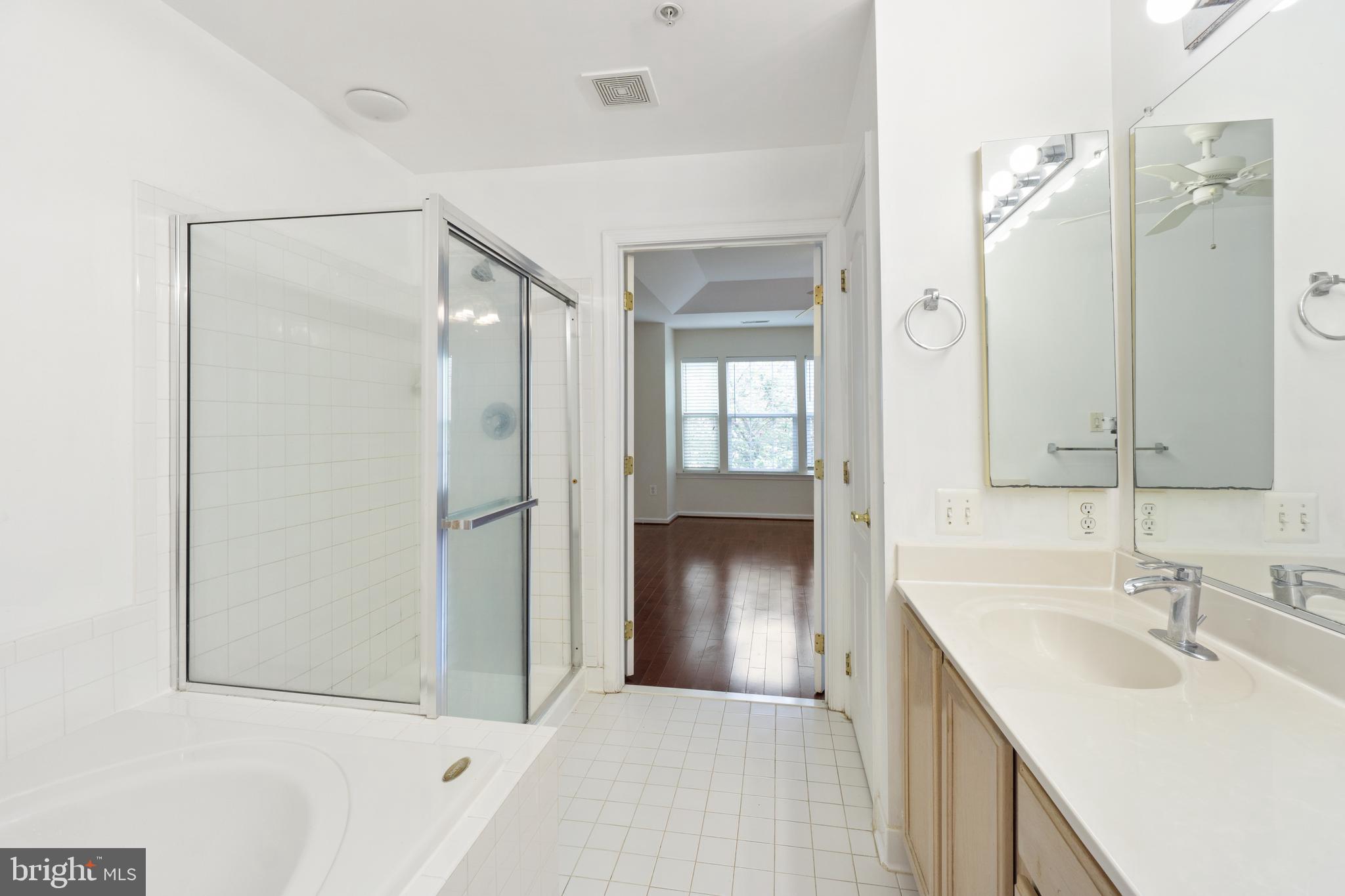 RIVER HILL - Residential Lease