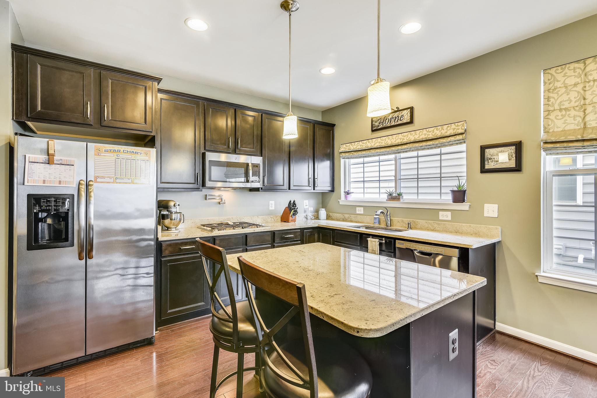 EAGLES POINTE - Residential