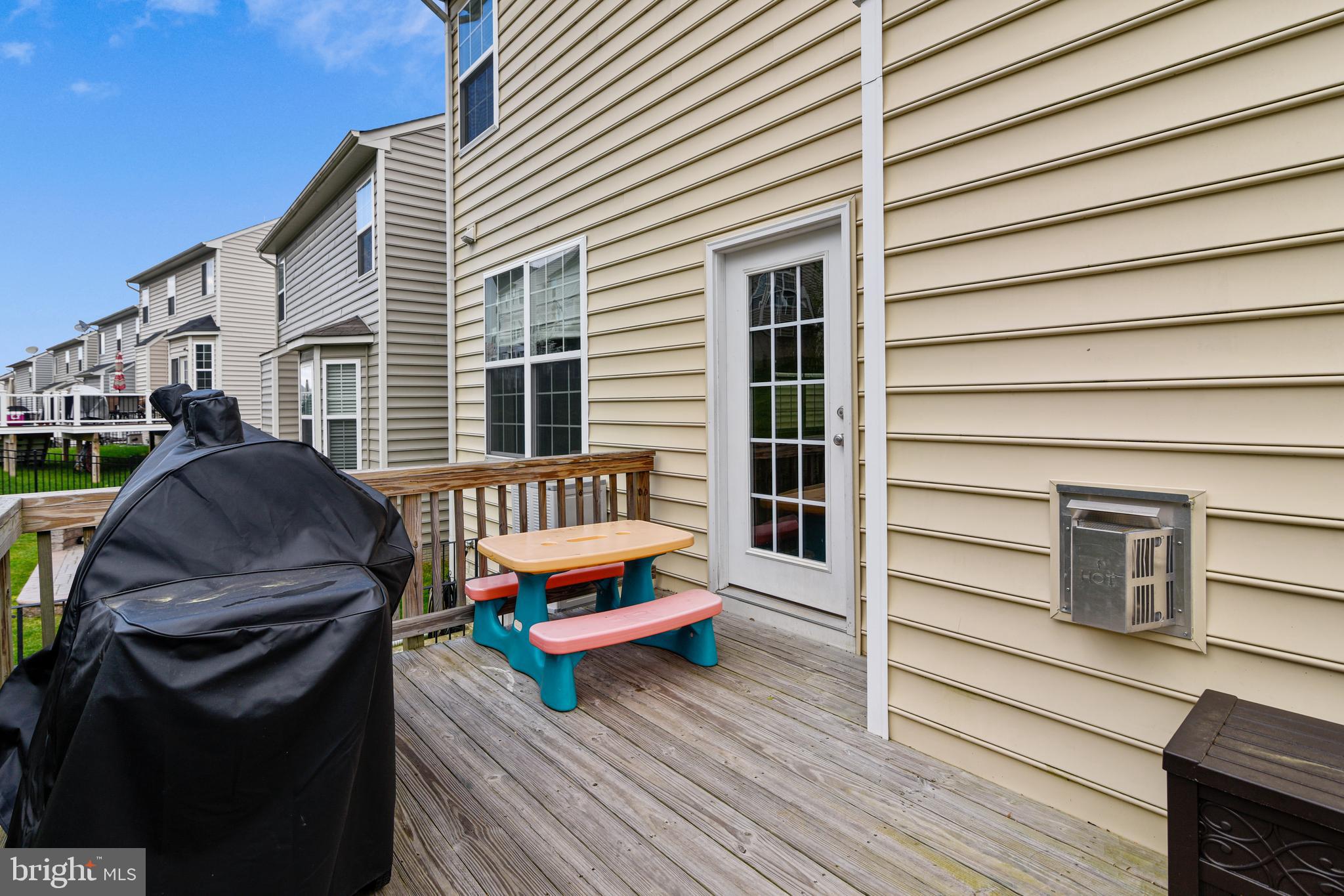 EAGLES POINTE - Residential