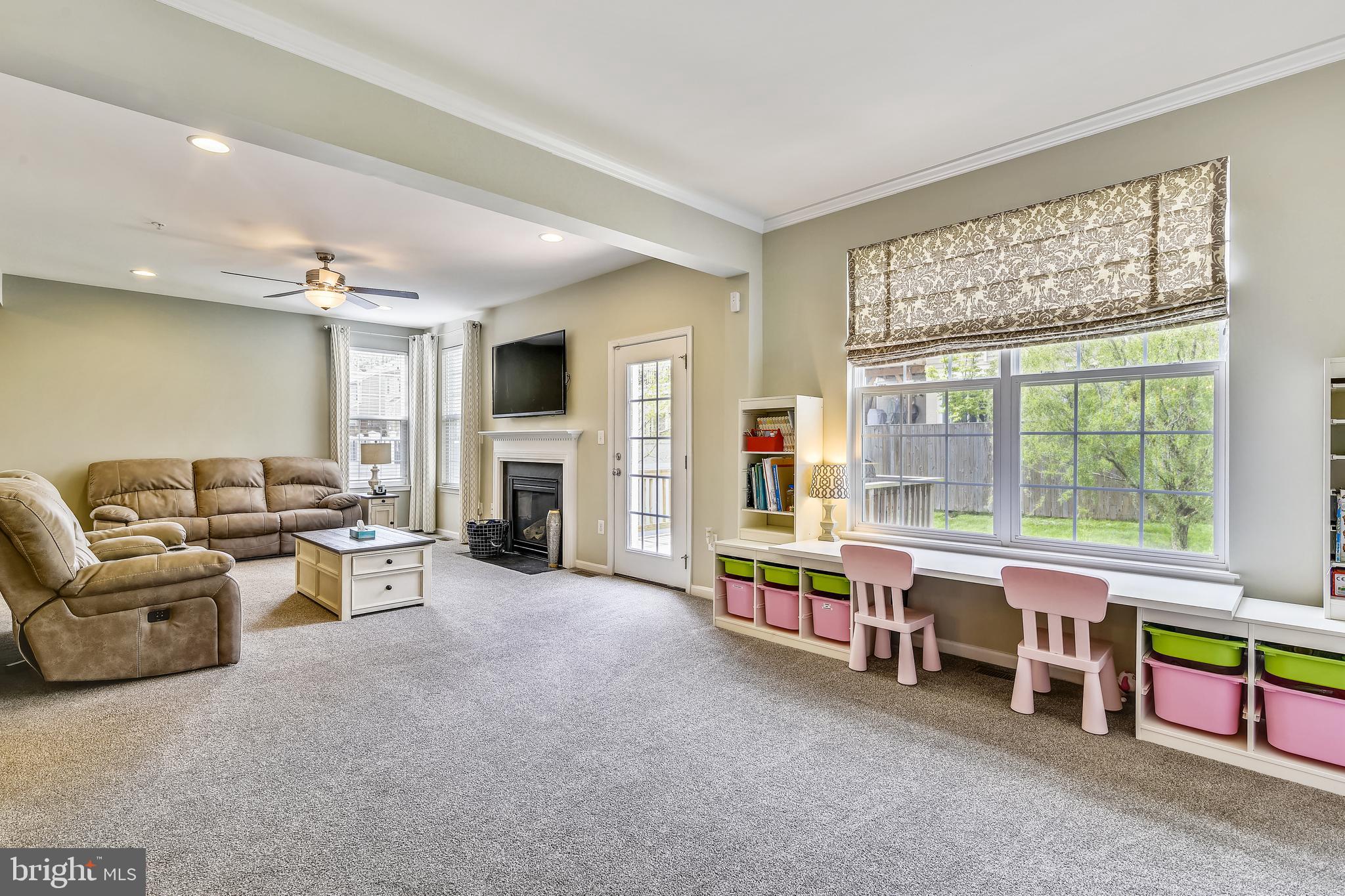 EAGLES POINTE - Residential