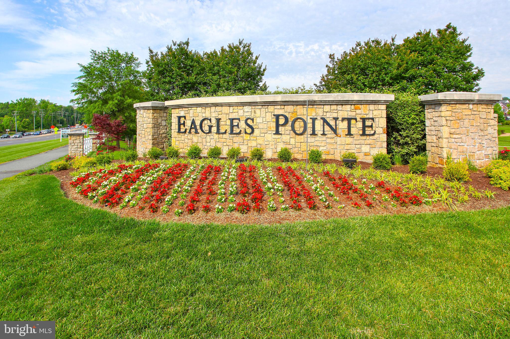 EAGLES POINTE - Residential