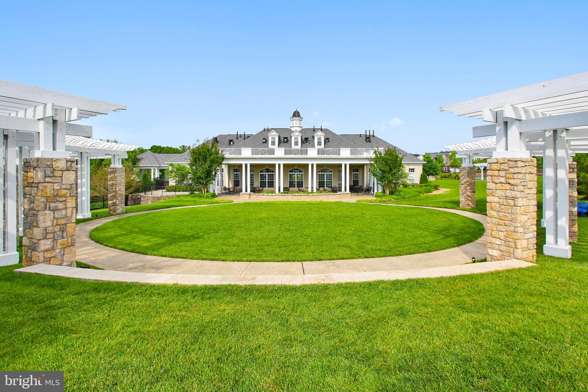 EAGLES POINTE - Residential