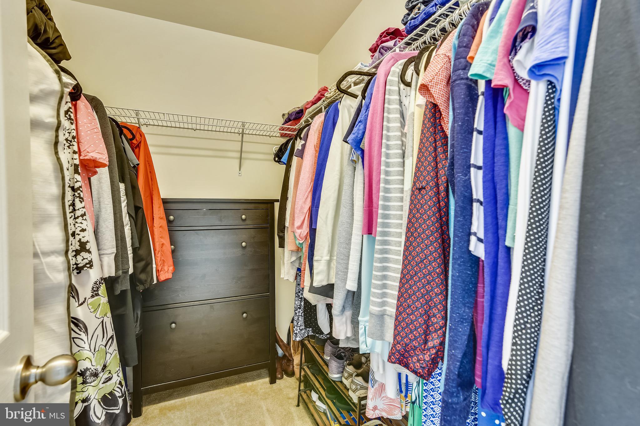 EAGLES POINTE - Residential