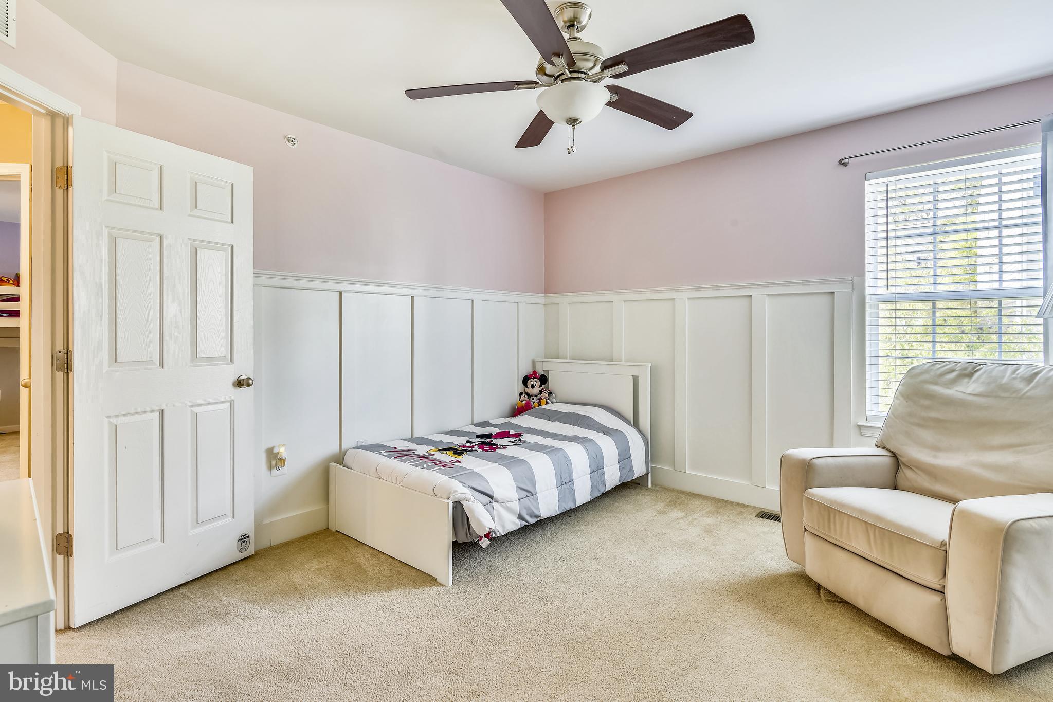 EAGLES POINTE - Residential