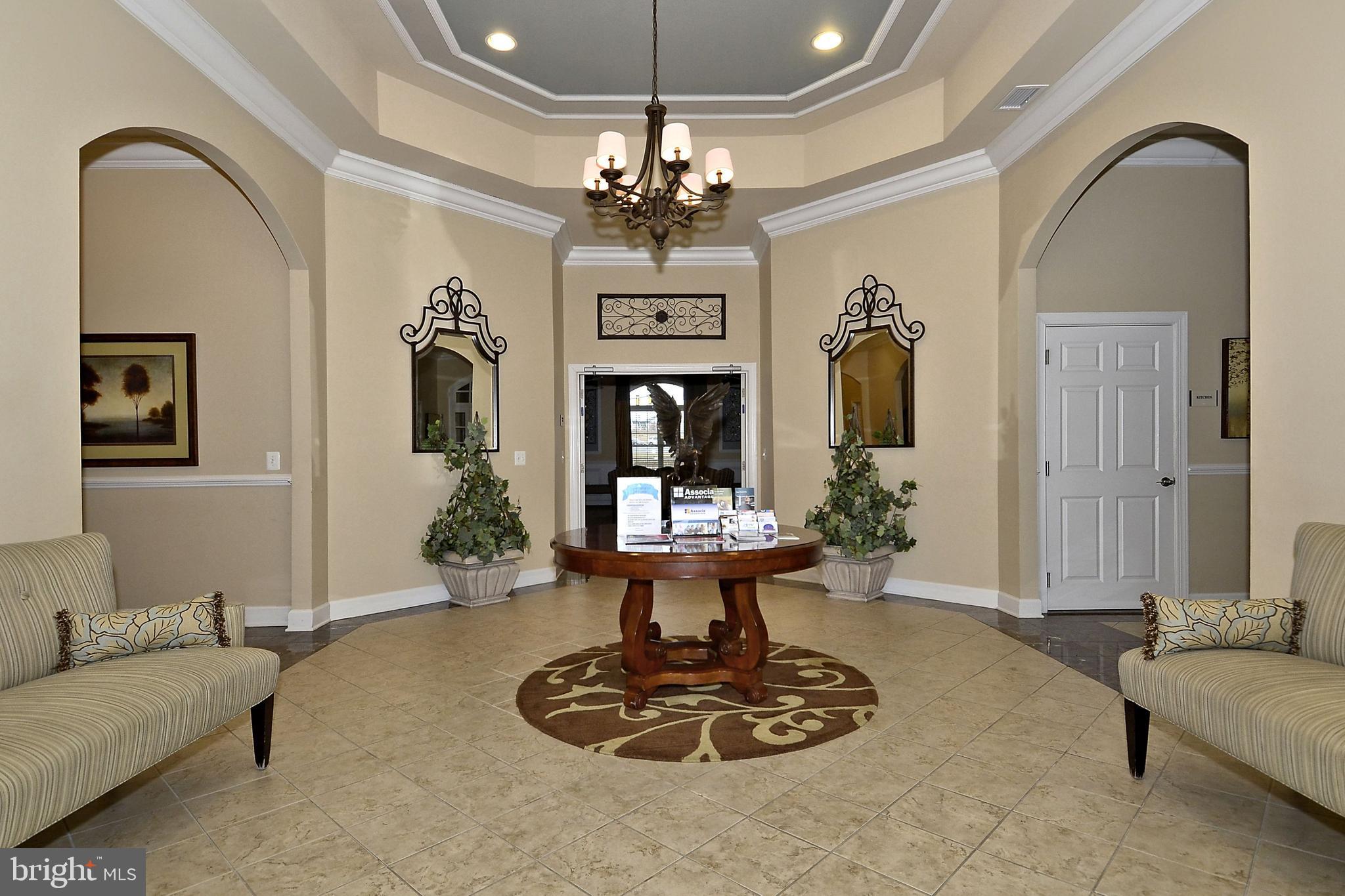 EAGLES POINTE - Residential