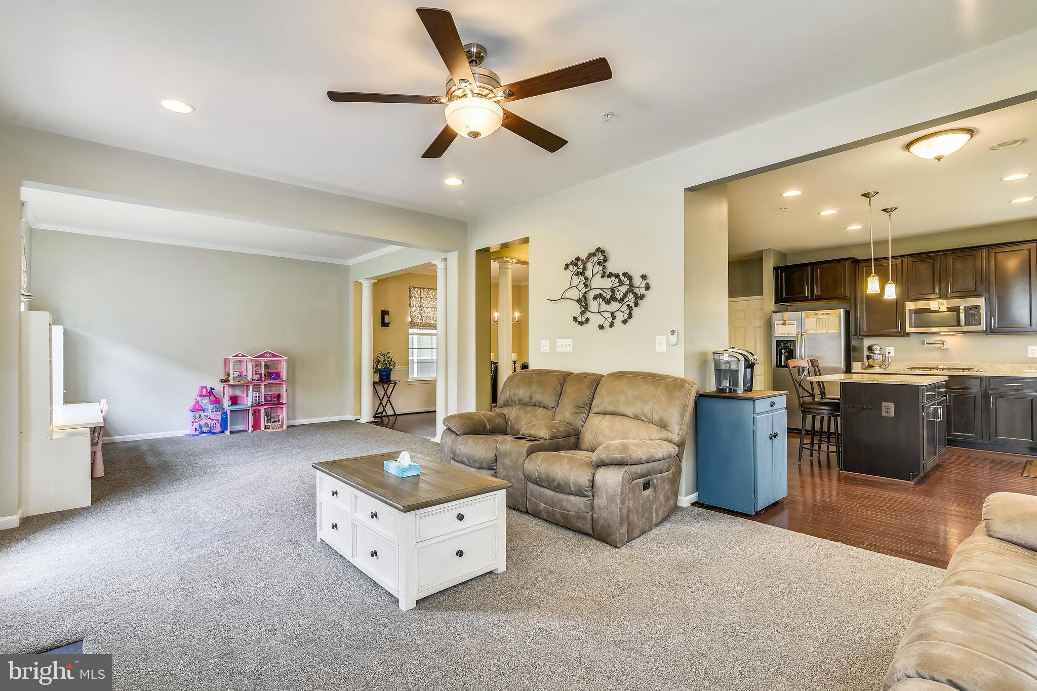 EAGLES POINTE - Residential