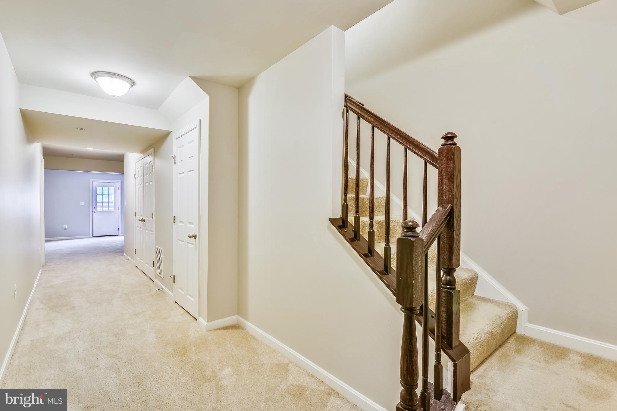 EAGLES POINTE - Residential