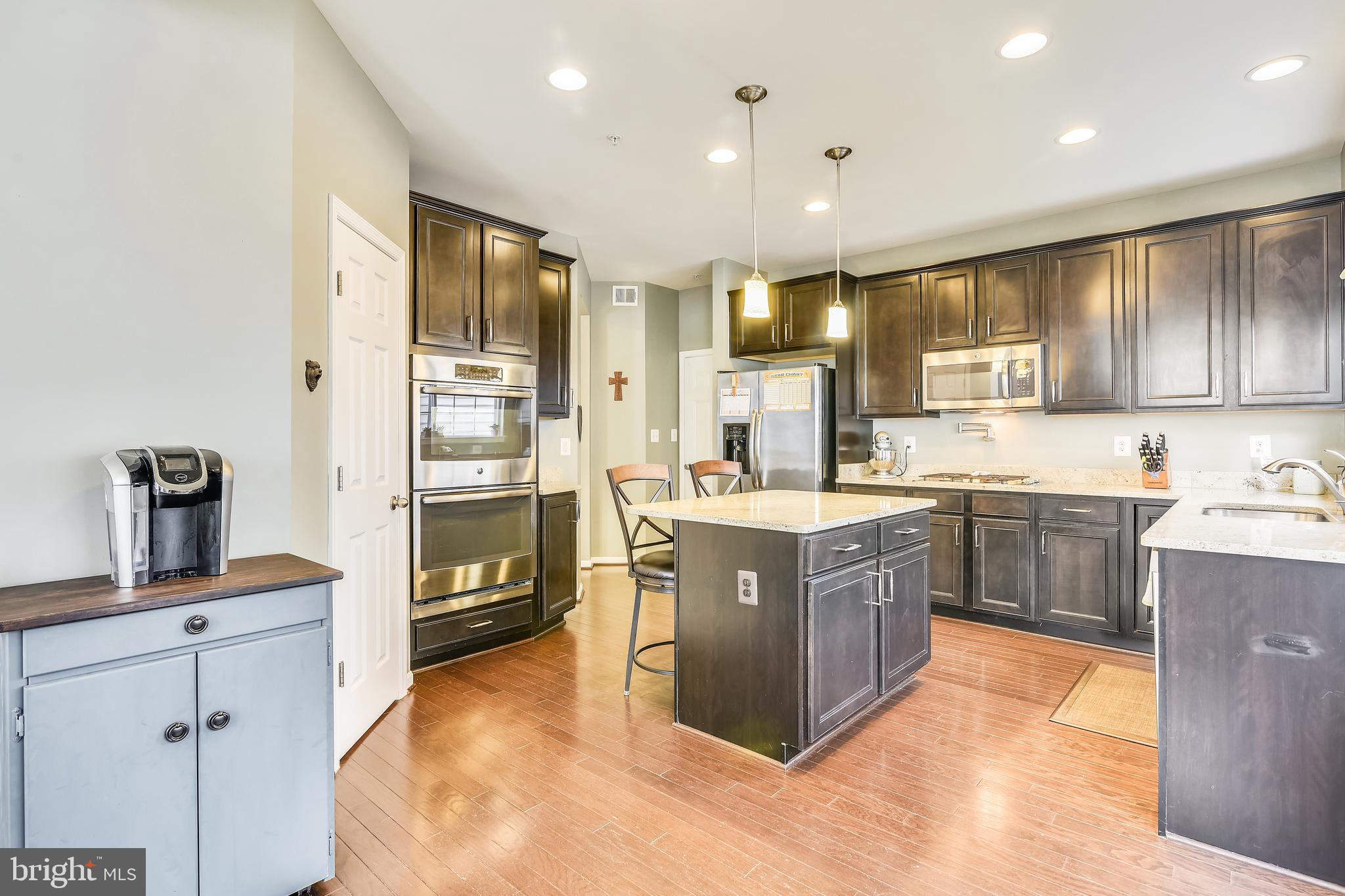 EAGLES POINTE - Residential